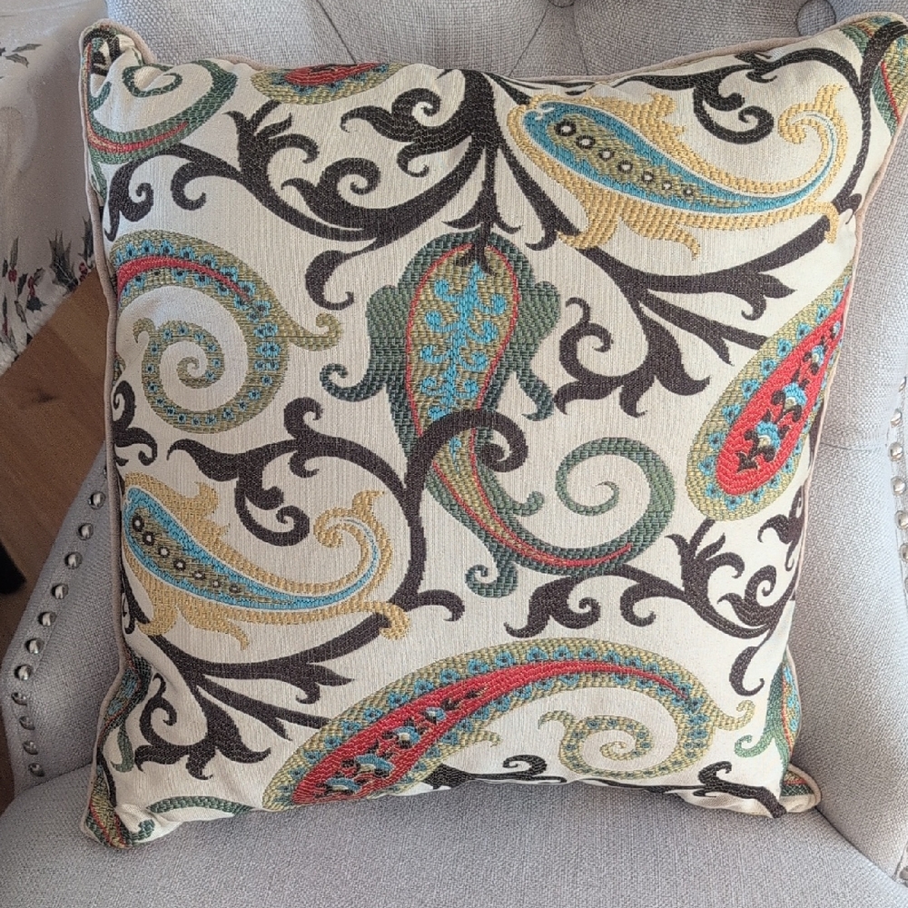 Paisley Patterned Decorative Pillow Nwt